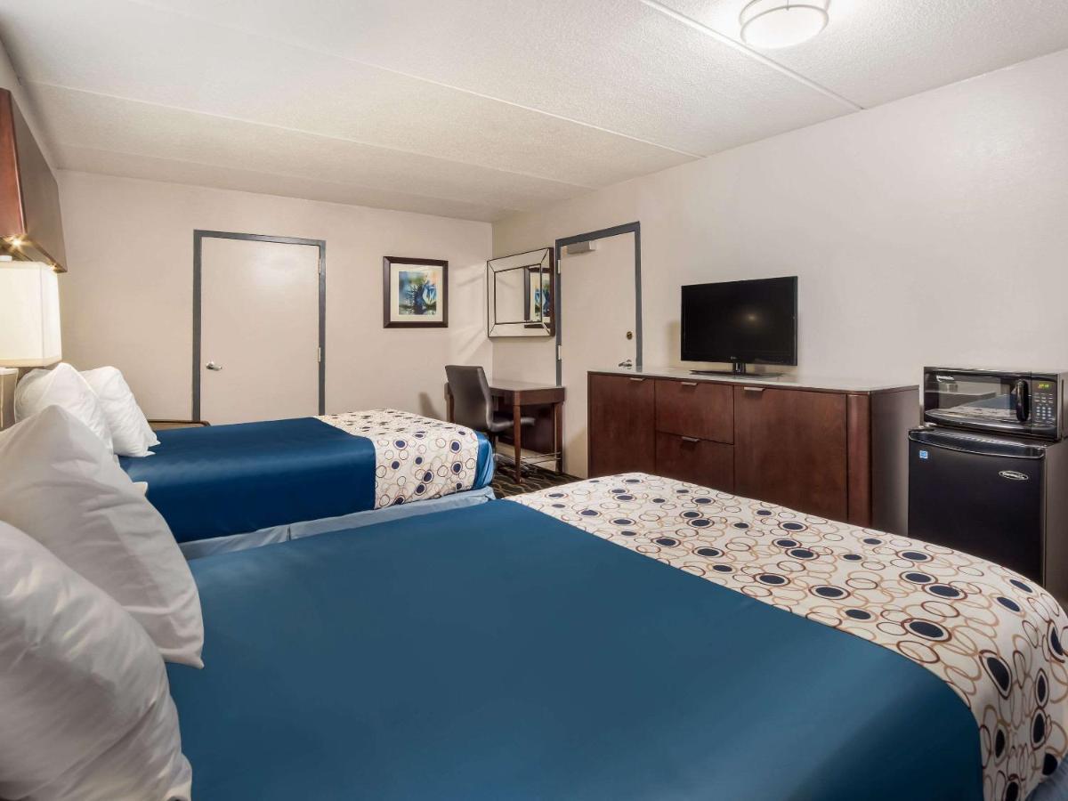 Rodeway Inn Greenwood Exteriér fotografie
